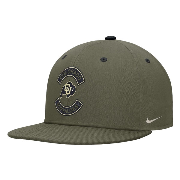 An olive green Nike flat bill with C.U buffalo logo in the center and arched "Colorado" above and arched "Buffaloes" below., both in confined black borders.